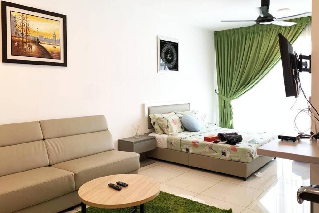 Zy Studio @ Evo Soho Bangi Astro Wifi Netflix Екстериор снимка